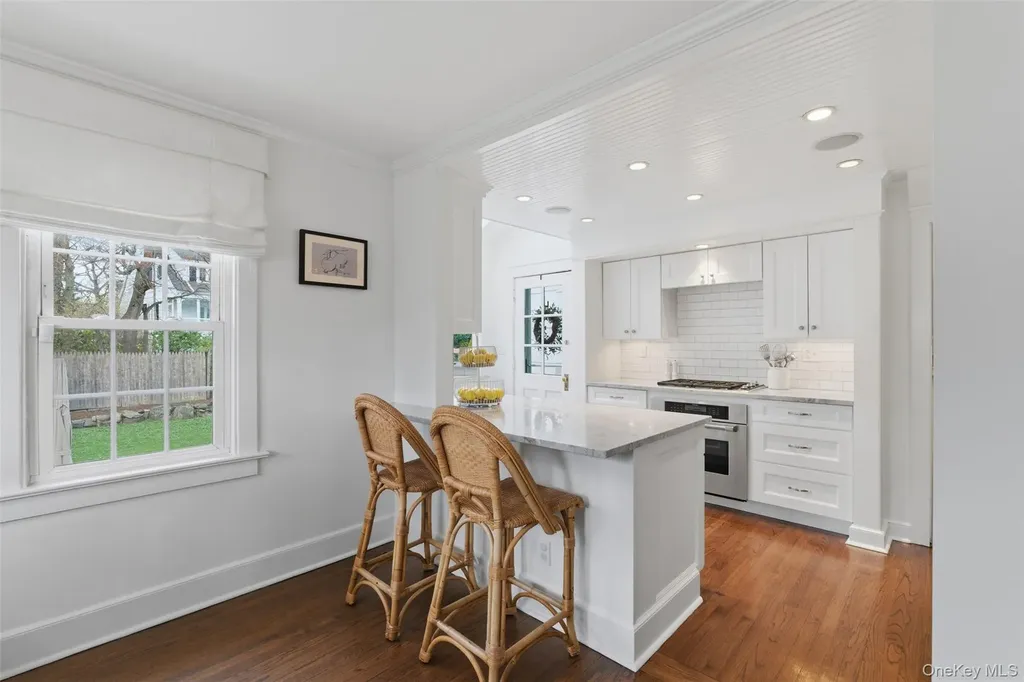 32 Kingsbury Road New Rochelle NY 10804