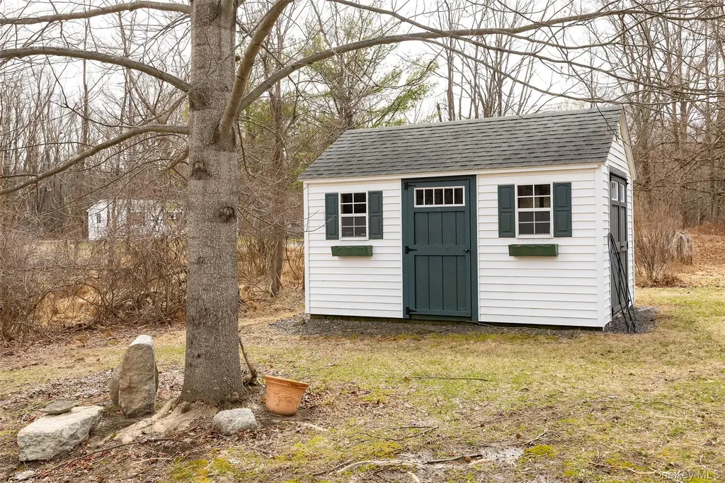 60 Rainbow Lane Pine Bush NY 12566