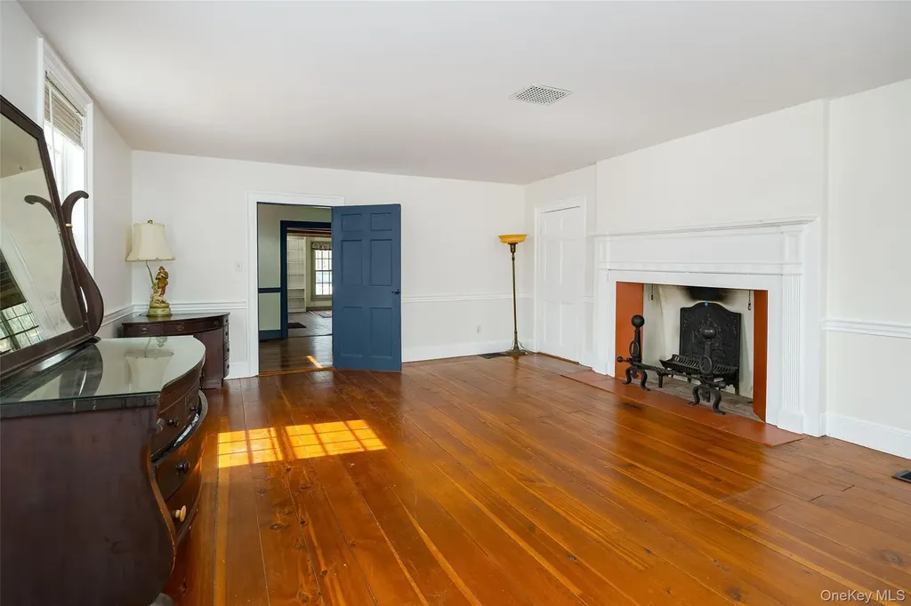 60 Rainbow Lane Pine Bush NY 12566