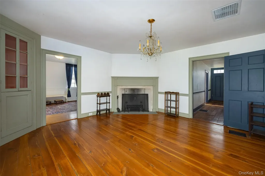 60 Rainbow Lane Pine Bush NY 12566