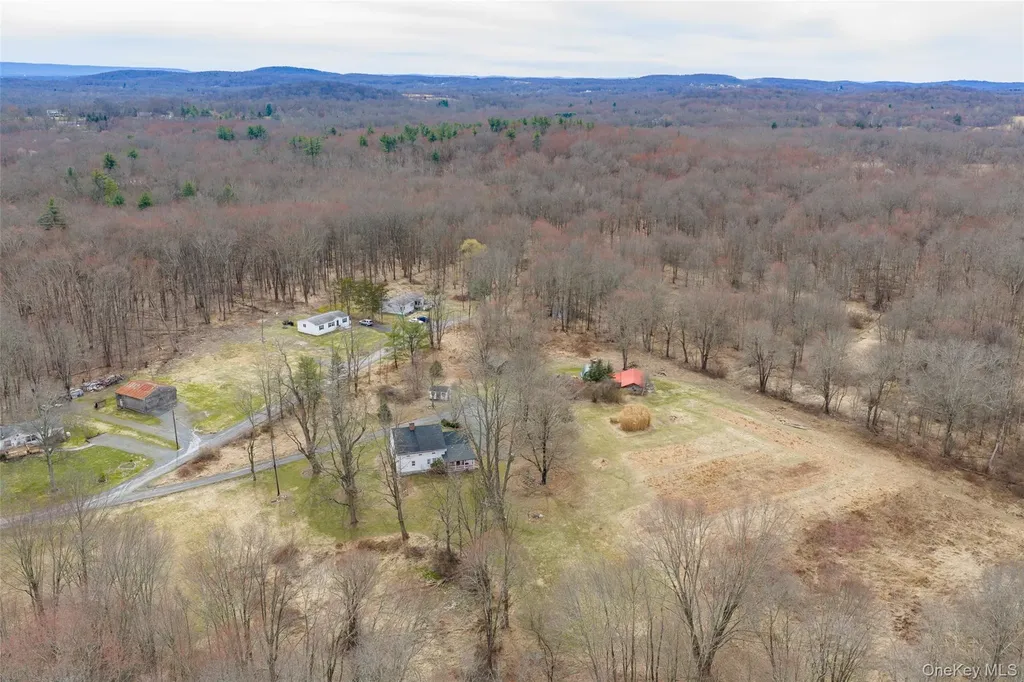 60 Rainbow Lane Pine Bush NY 12566