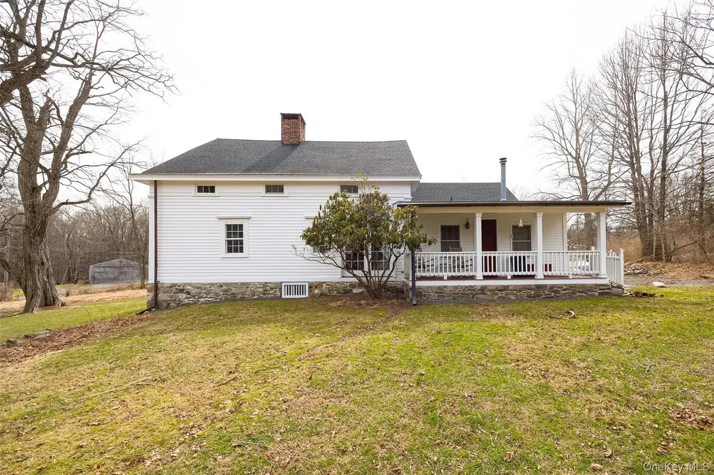 60 Rainbow Lane Pine Bush NY 12566