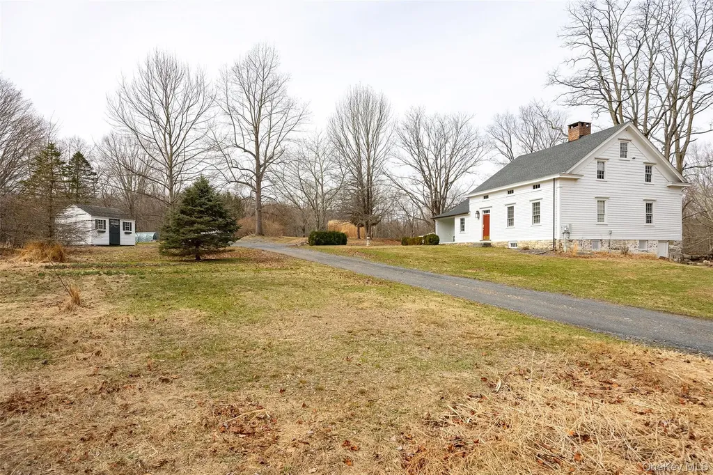 60 Rainbow Lane Pine Bush NY 12566
