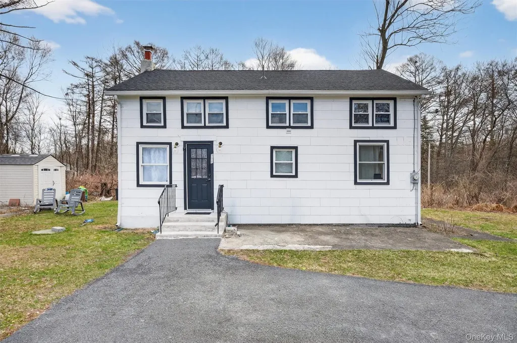 111 Sunrise Trail Plattekill NY 12589