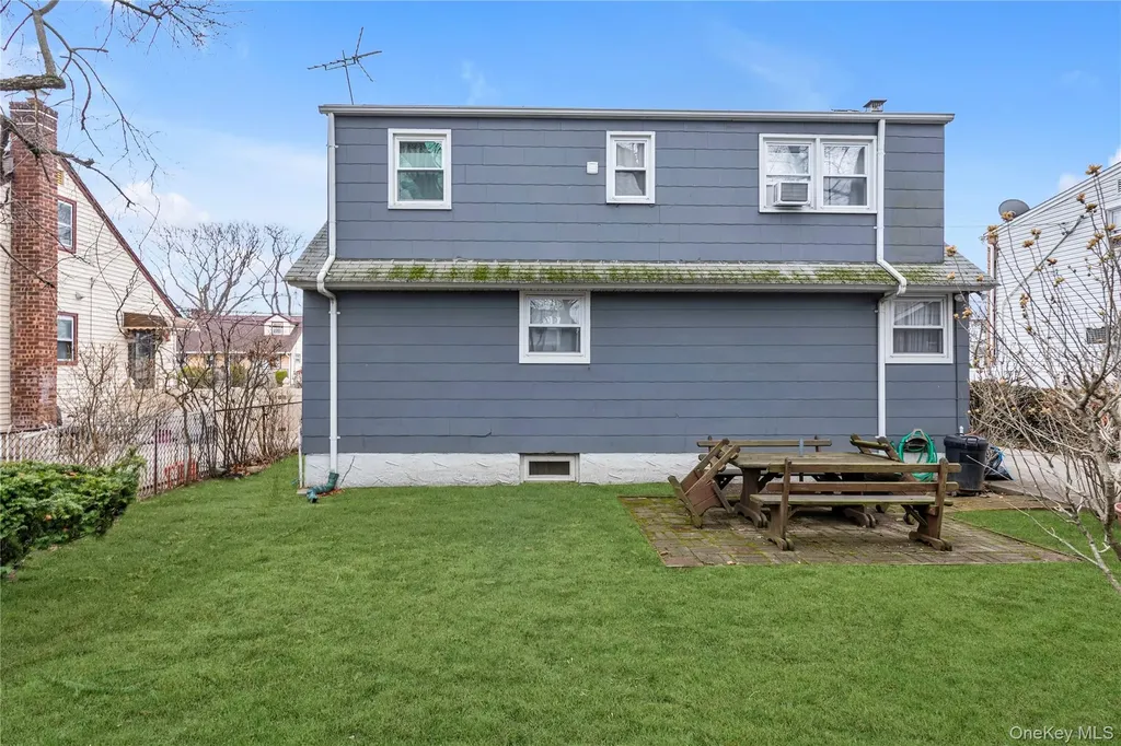 133 Judith Lane Valley Stream NY 11580