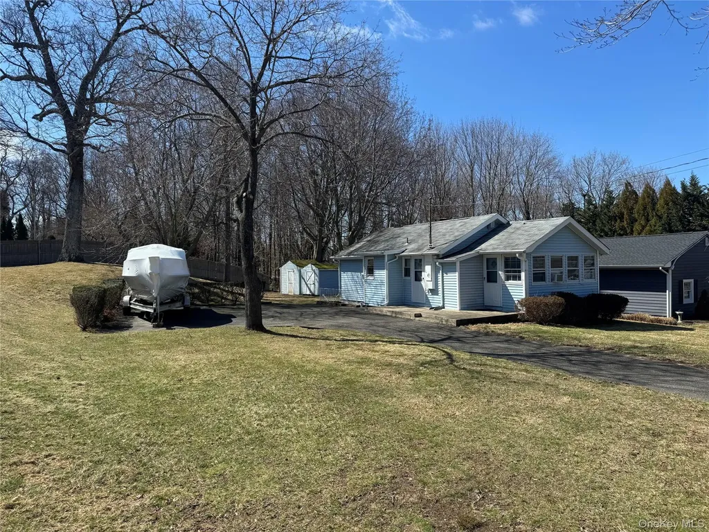 44 Cedar Drive Miller Place NY 11764