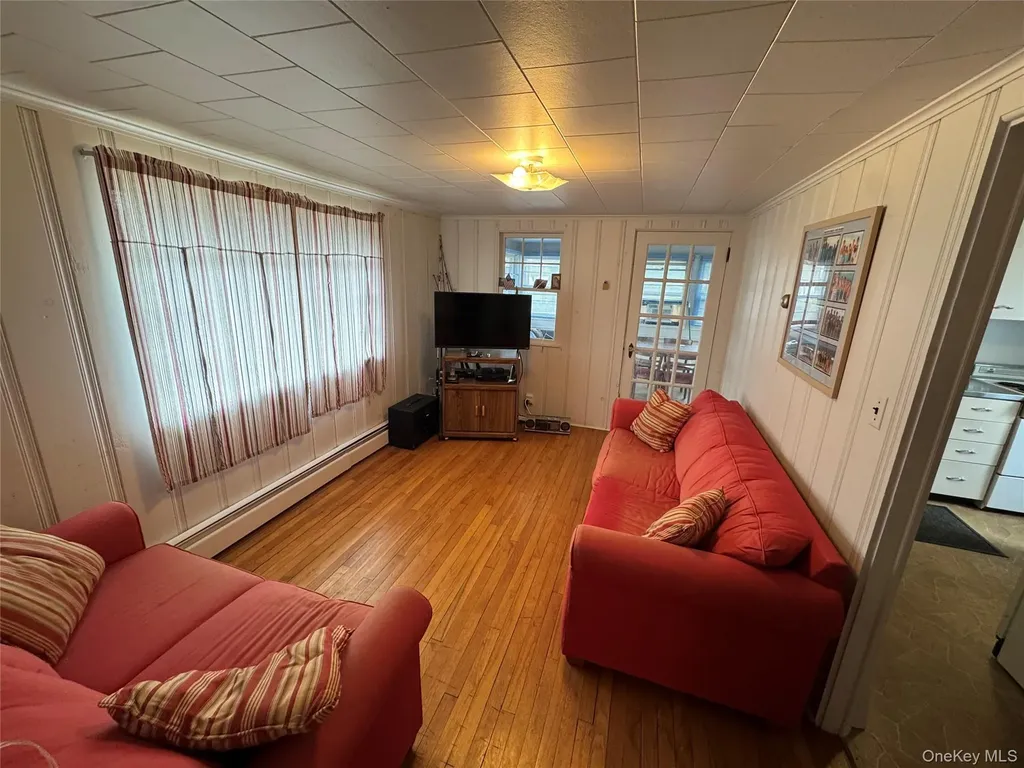 44 Cedar Drive Miller Place NY 11764
