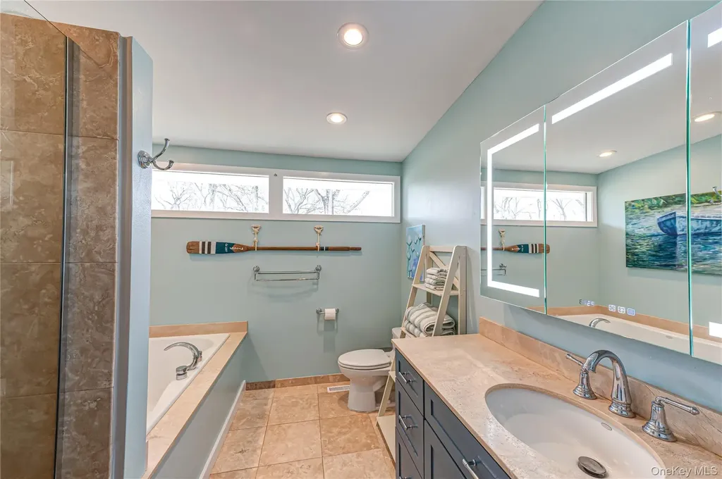 21 Lloyd Haven Drive Lloyd Harbor NY 11743