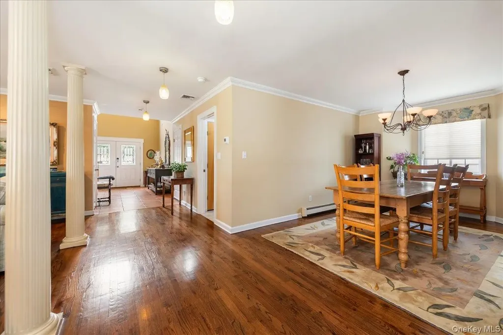 40 E Penn Street Long Beach NY 11561