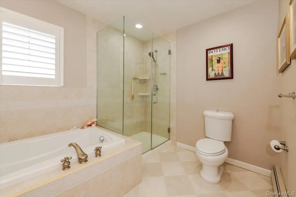 40 E Penn Street Long Beach NY 11561