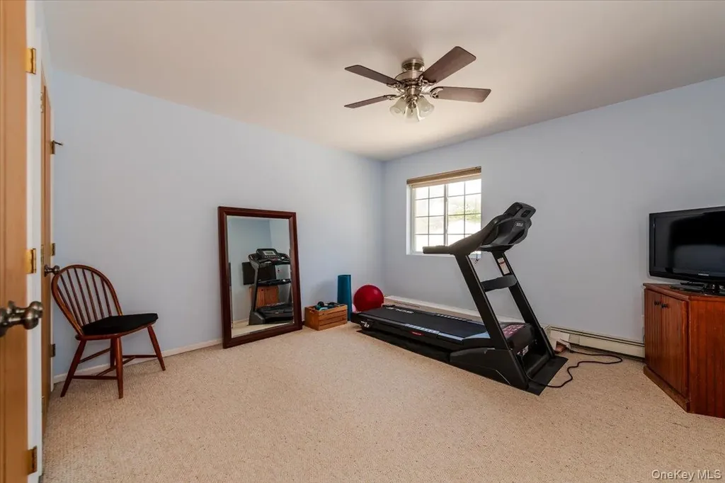 40 E Penn Street Long Beach NY 11561