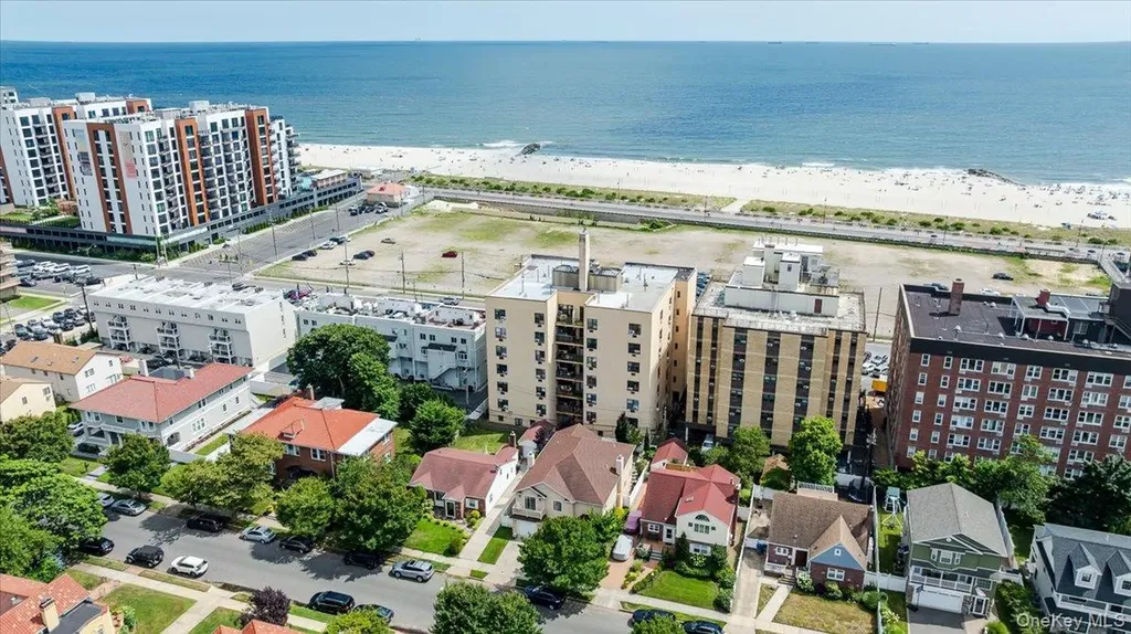40 E Penn Street Long Beach NY 11561