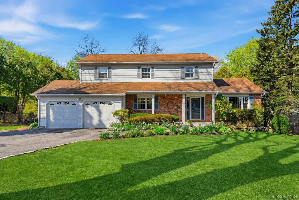 35 East Neck Road Huntington NY 11743
