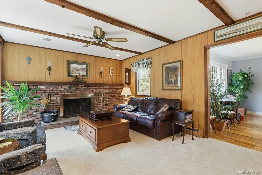 35 East Neck Road Huntington NY 11743