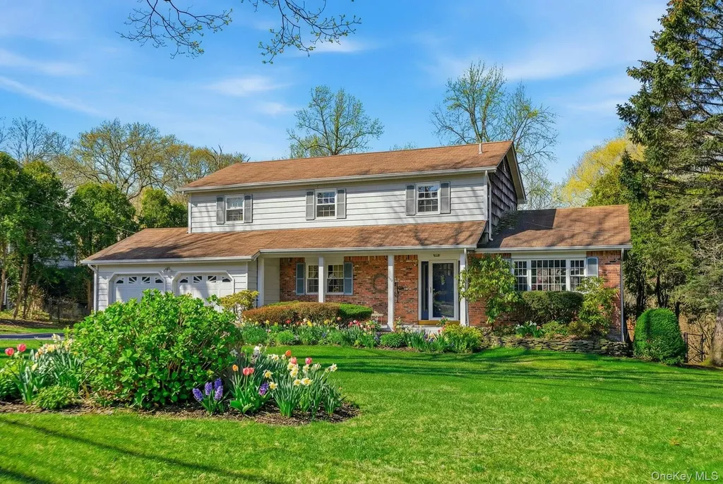 35 East Neck Road Huntington NY 11743