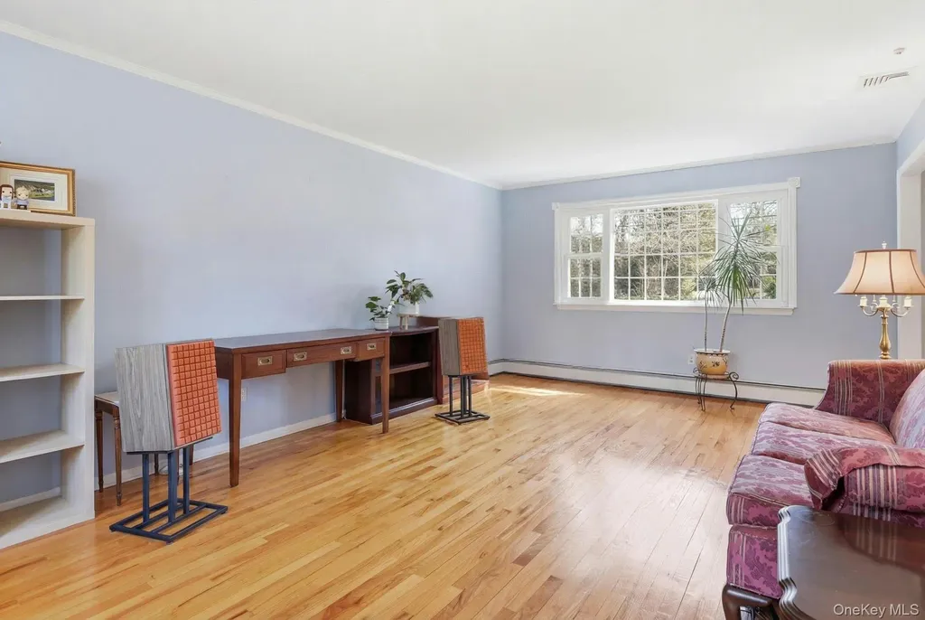 35 East Neck Road Huntington NY 11743