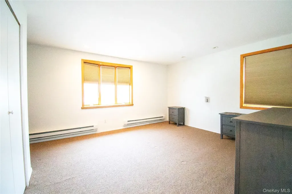 51 E 2nd Street Freeport NY 11520