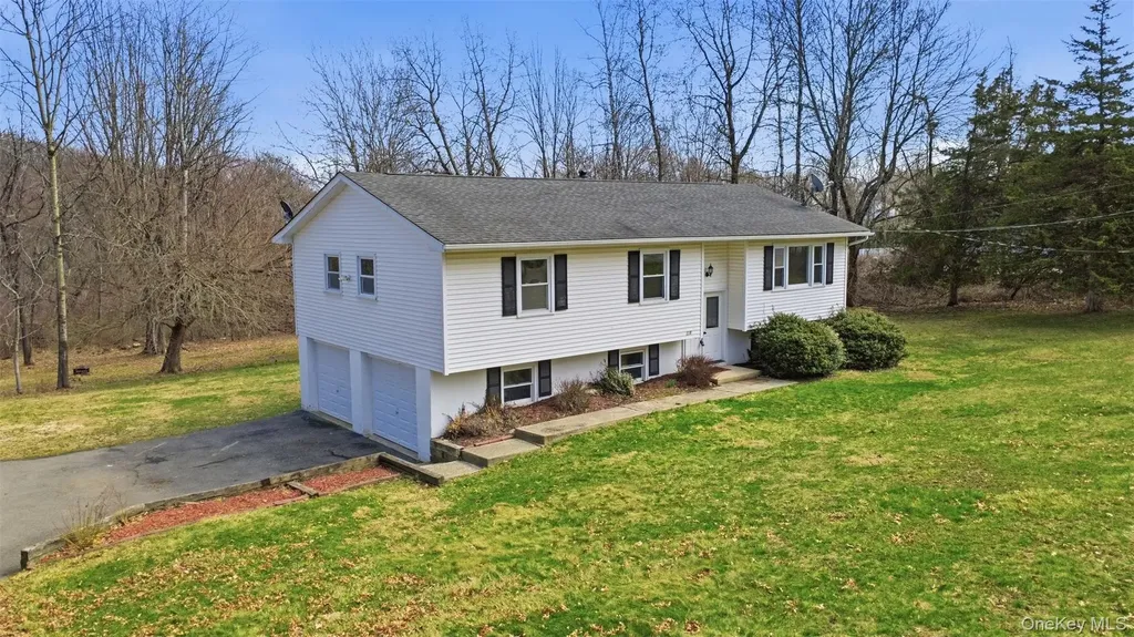 238 Ridge Road Marlboro NY 12542
