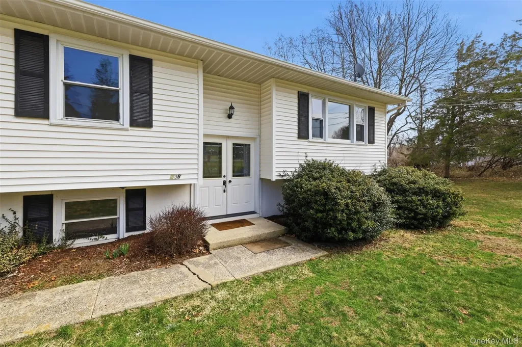 238 Ridge Road Marlboro NY 12542