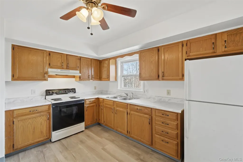 238 Ridge Road Marlboro NY 12542