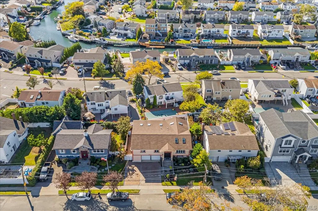 3822 Greentree Drive Oceanside NY 11572