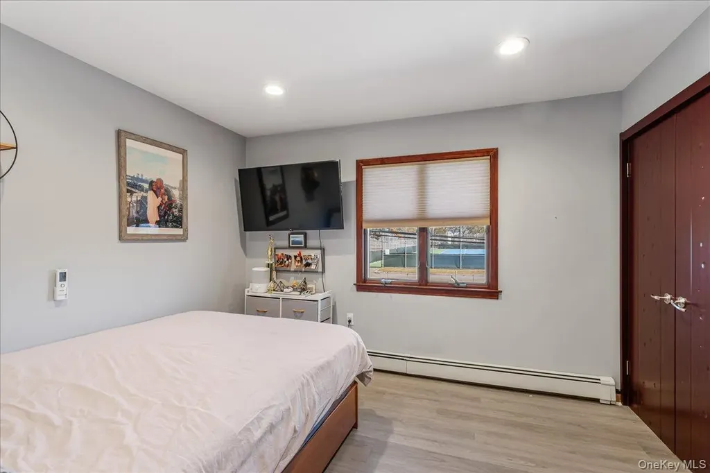 3822 Greentree Drive Oceanside NY 11572
