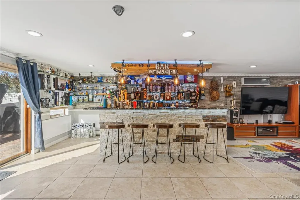 3822 Greentree Drive Oceanside NY 11572