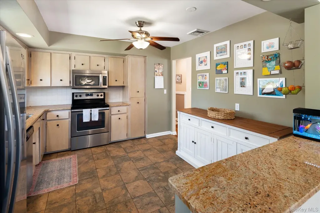 47 Deans Bridge Road Somers NY 10589