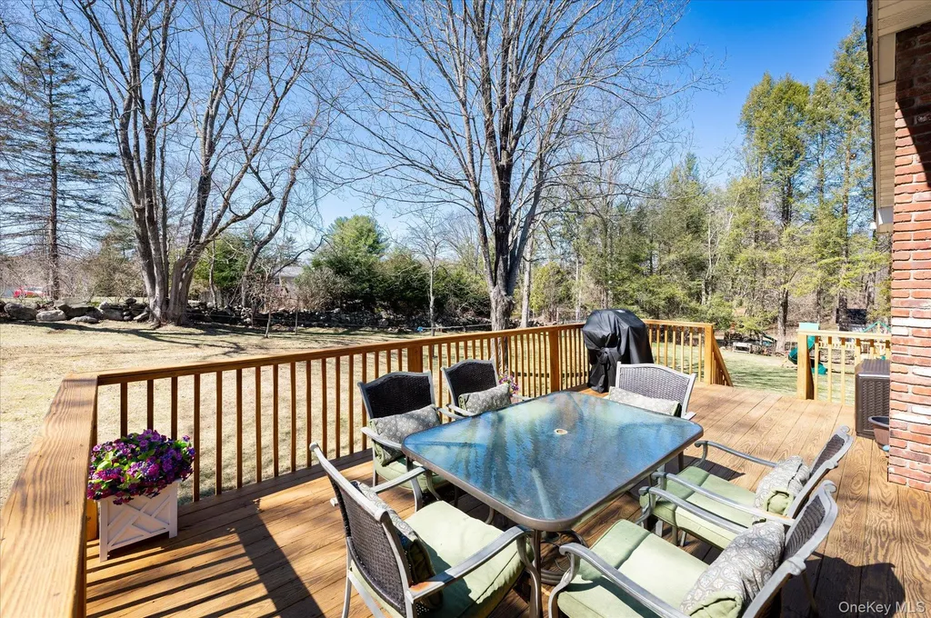 47 Deans Bridge Road Somers NY 10589