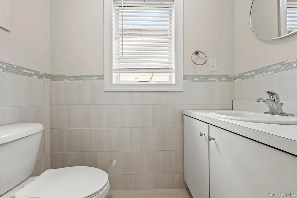 25 Sanford Staten Island NY 10307