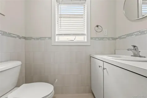 25 Sanford Staten Island NY 10307