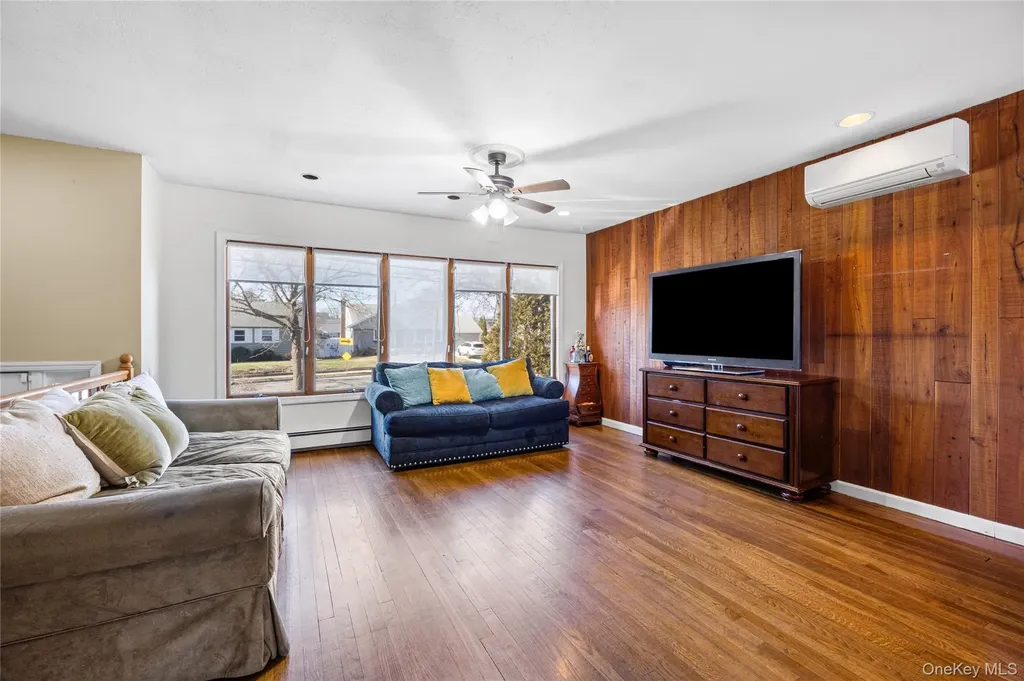 2968 Beltagh Avenue Wantagh NY 11793