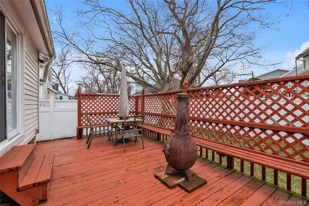 69 Forest Avenue Valley Stream NY 11581