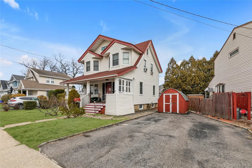 69 Forest Avenue Valley Stream NY 11581