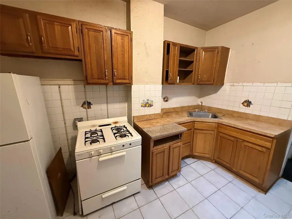 2342 Dean Street Brooklyn NY 11233
