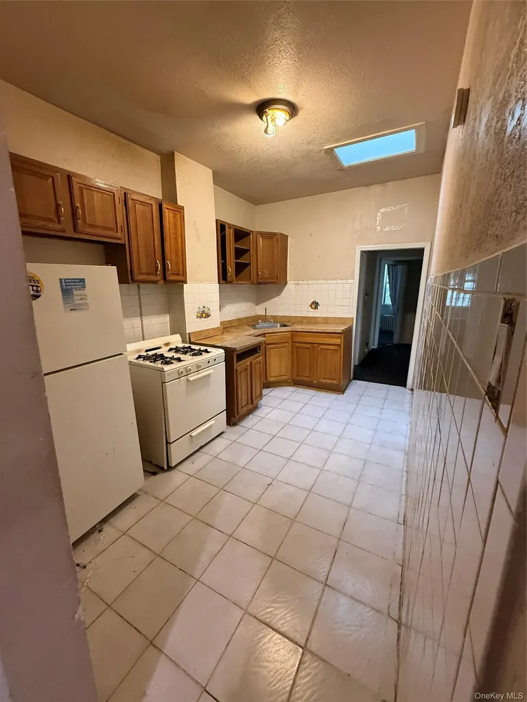 2342 Dean Street Brooklyn NY 11233