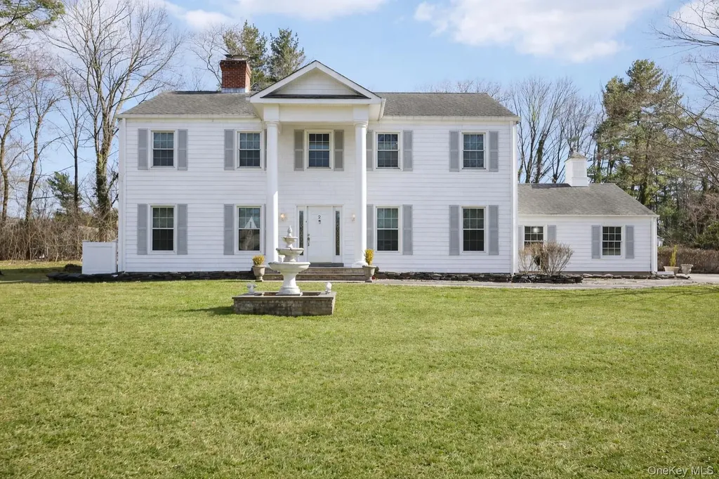 2 Three Pond Road Smithtown NY 11787