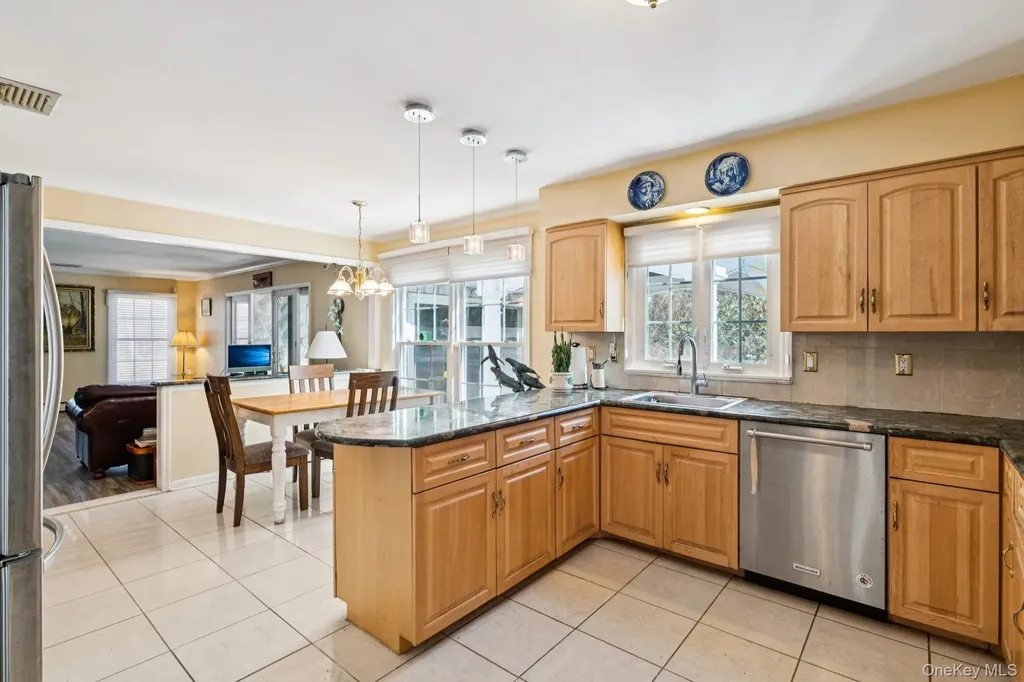 2 Three Pond Road Smithtown NY 11787