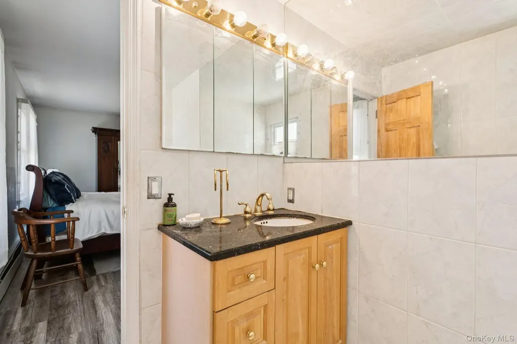 2 Three Pond Road Smithtown NY 11787