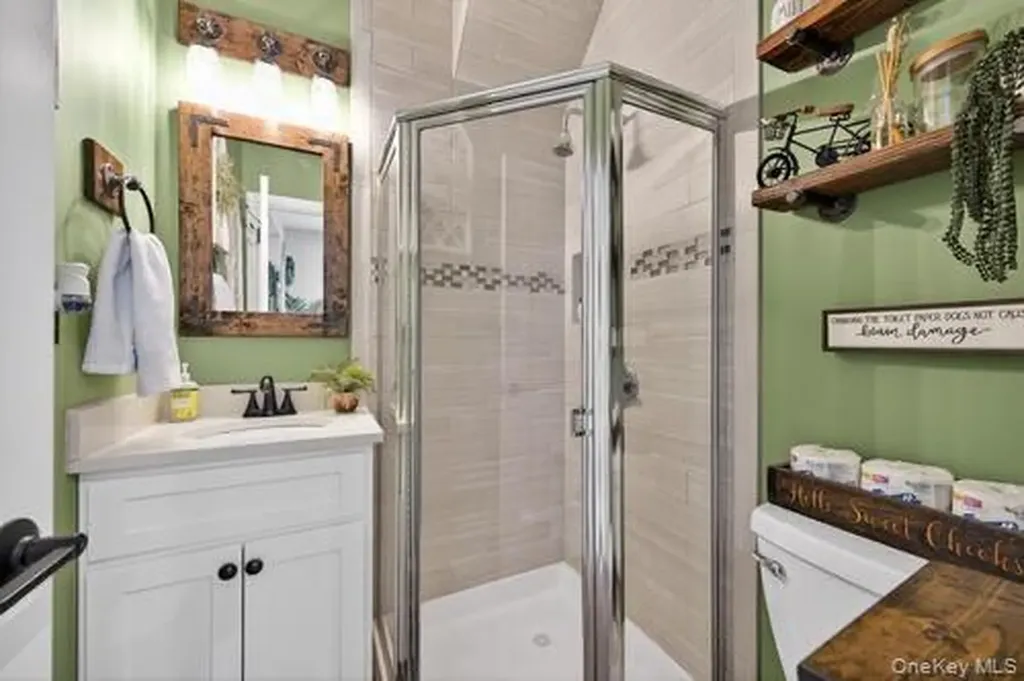 545 Marcellus Road Williston Park NY 11596