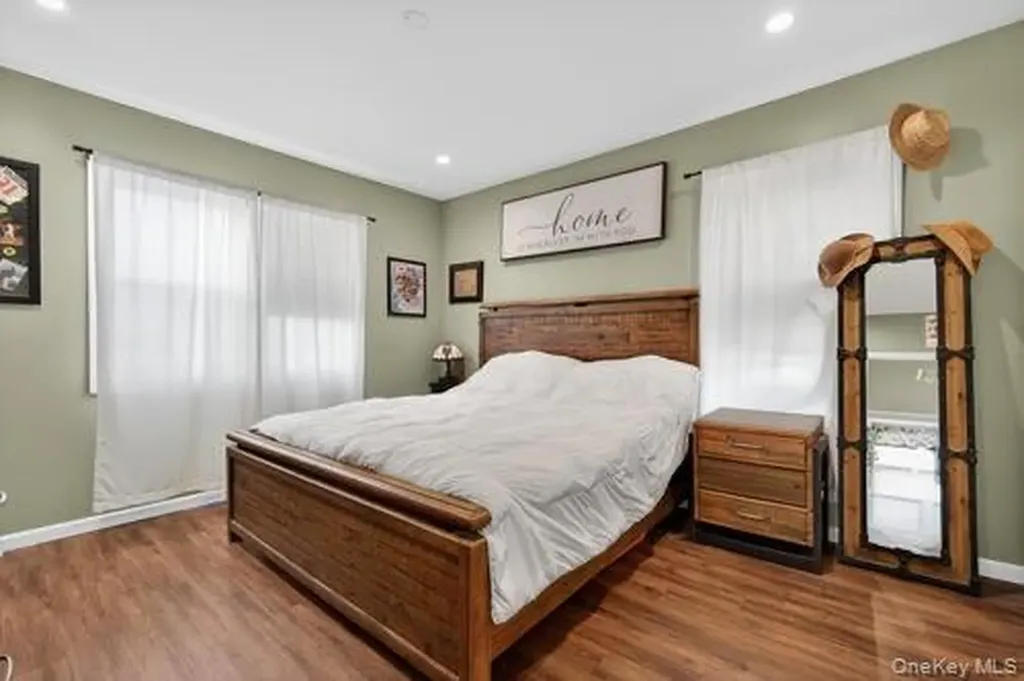545 Marcellus Road Williston Park NY 11596