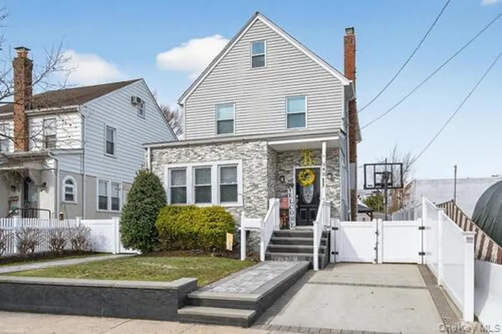 545 Marcellus Road Williston Park NY 11596