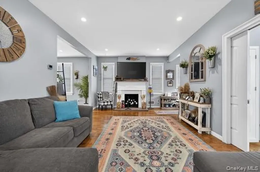 545 Marcellus Road Williston Park NY 11596