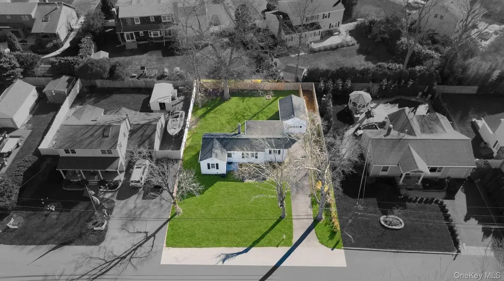 20 Willyn Road Blue Point NY 11715