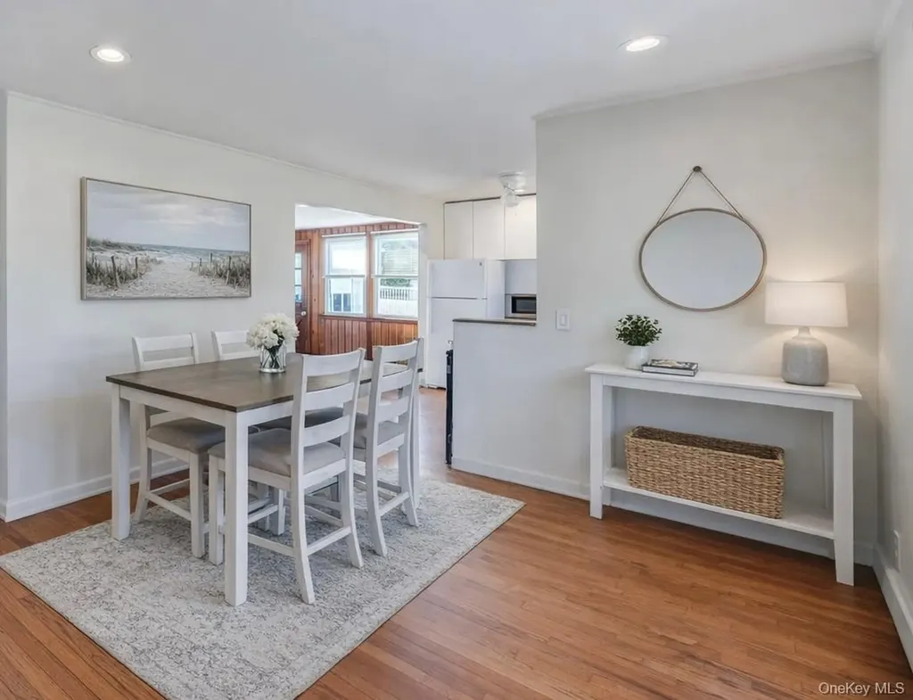20 Willyn Road Blue Point NY 11715