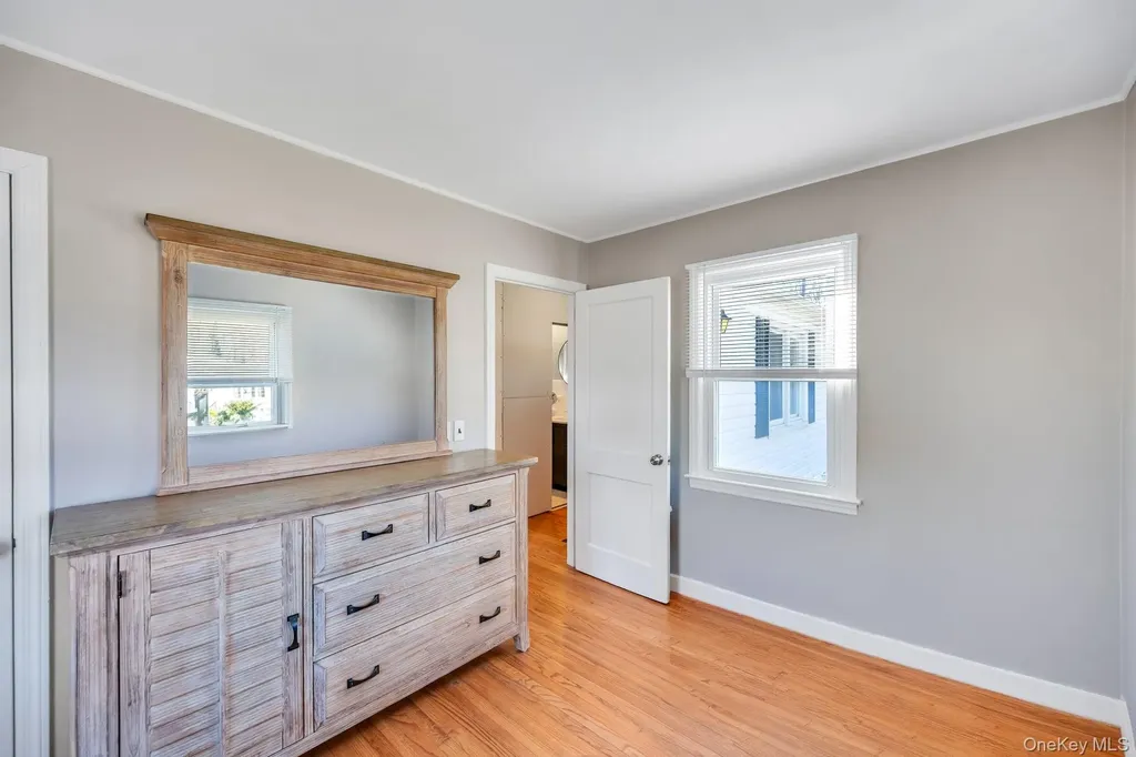 20 Willyn Road Blue Point NY 11715