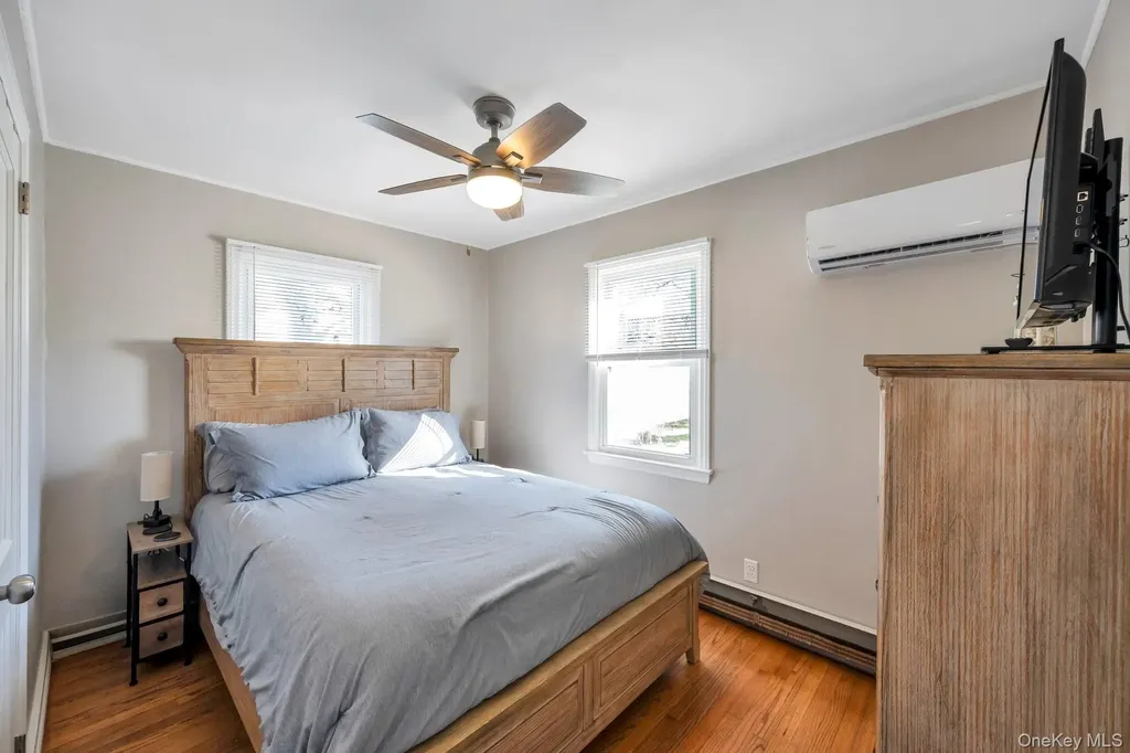 20 Willyn Road Blue Point NY 11715