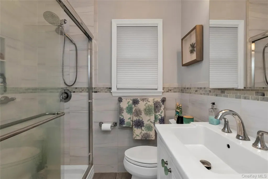44 Marlowe Road Valley Stream NY 11580
