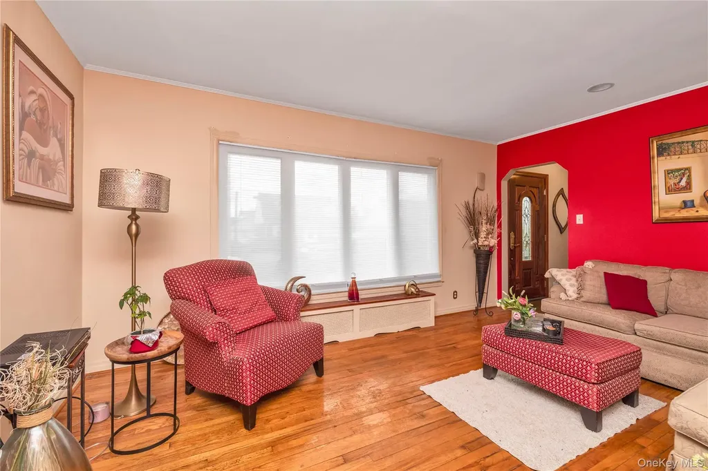 44 Marlowe Road Valley Stream NY 11580