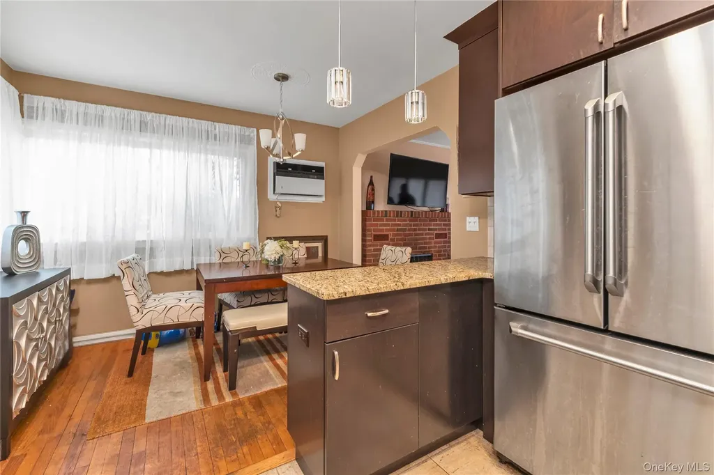 44 Marlowe Road Valley Stream NY 11580